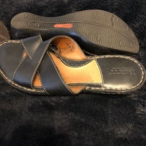 Born Sandals - Black - women’s size 9